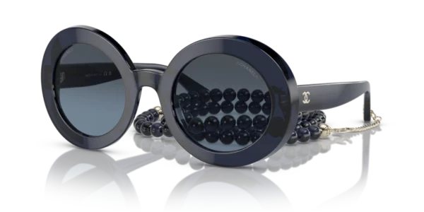 Lunettes de soleil Chanel CH5489 17028E - C503S2 - Bleu 51 – Image 2