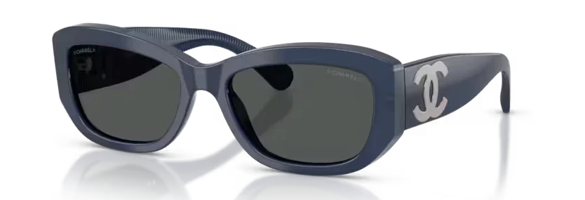 Lunettes de soleil Chanel CH5493 1816S4 - Bleu laiteux exclusif 55