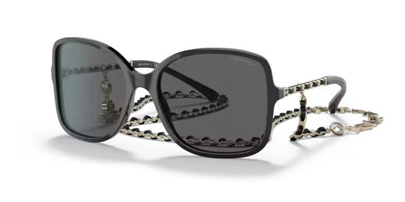 les Lunettes de soleil Chanel CH5210Q C622S4 - Noir et or