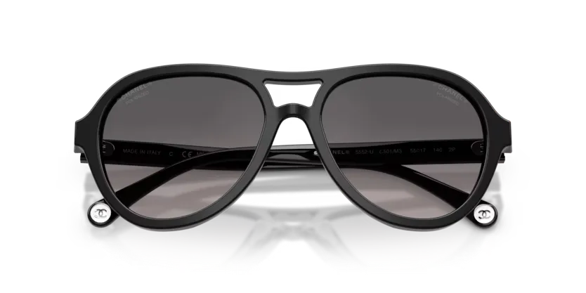 les Lunettes de soleil Chanel CH5552U C501M3 - Noir