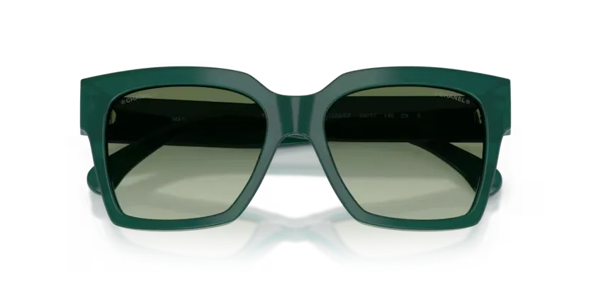 les Lunettes de soleil Chanel CH5558 1228S3 Vert opaline