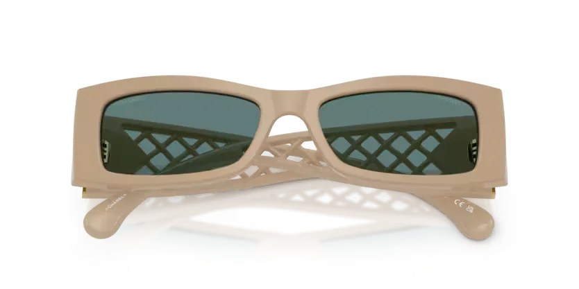 Les Lunettes de soleil Chanel Chanel CH5566 152087 - Beige